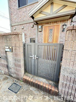 【エントランス】 | プレリビイエール