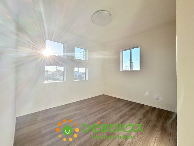 ワイウッドコート加須市南篠崎第３期　新築一戸建て　03の子供部屋