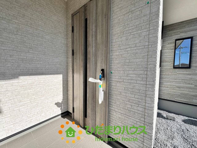 ワイウッドコート加須市南篠崎第３期　新築一戸建て　03の玄関