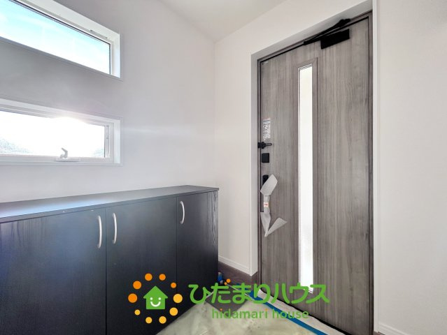 ワイウッドコート加須市南篠崎第３期　新築一戸建て　03の玄関