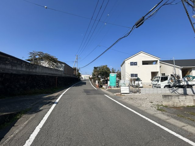 新築　高崎市下里見町第1　クレイドルガーデン　1号棟の前面道路含む現地写真|現地写真　南側接道幅員約6.3ｍ　
