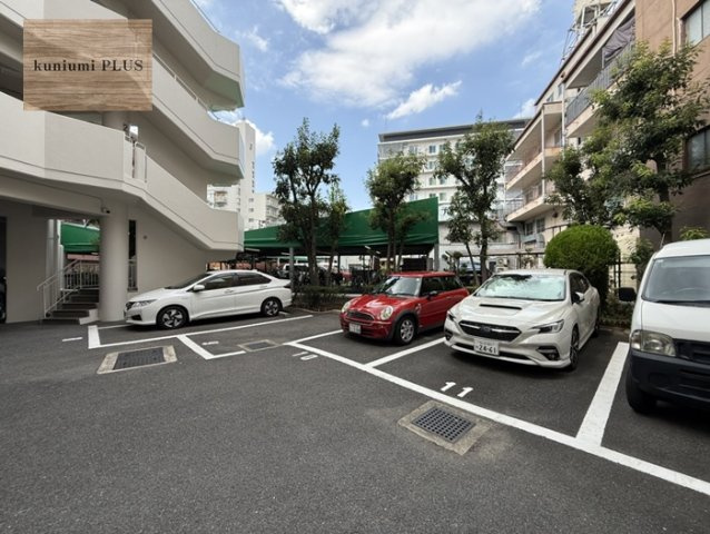 蒲生第二コーポの駐車場