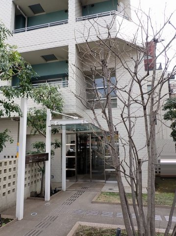 レジディア文京湯島Ⅲのエントランス