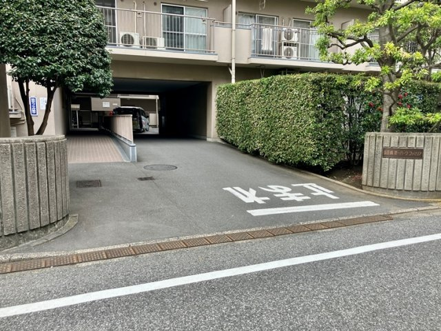 飯田橋第一パークファミリアのエントランス