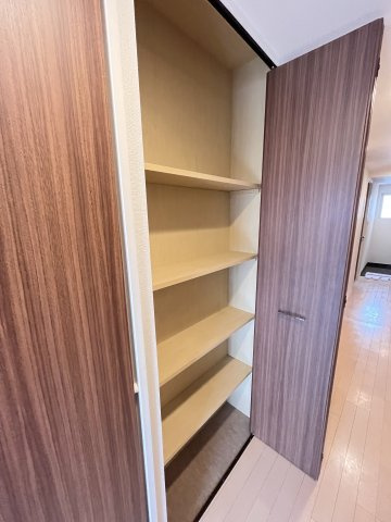 大阪市都島区毛馬町２丁目の賃貸マンションの玄関
