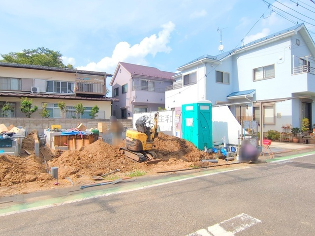 富士見市水谷東１丁目の新築一戸建の前面道路含む現地写真