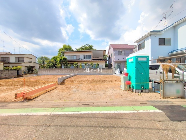 富士見市水谷東１丁目の新築一戸建の前面道路含む現地写真