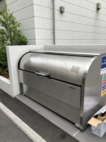 【設備】 | Hebel Builds Haneda | 敷地内ゴミストッカー完備