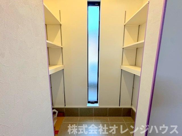 【収納】 | 座間市南栗原6丁目　新築分譲住宅　全1棟 | 玄関収納も充実しております！　写真撮影【2026.1】