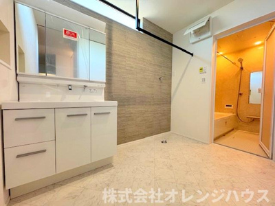 【独立洗面台】 | 座間市南栗原6丁目　新築分譲住宅　全1棟 | 広々した洗面化粧室　写真撮影【2026.1】