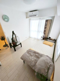 寝室…リラックスできるプライベート空間で、快適な睡眠をサポート。個人の好みに合わせたインテリアや寝具で心地良さを追求。プライベートな時間を過ごし、リフレッシュする場所におすすめです。