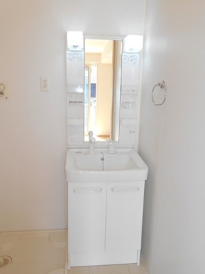 【洗面所】 | セータ サクラーレ | 忙しい朝には欠かせない洗面所です