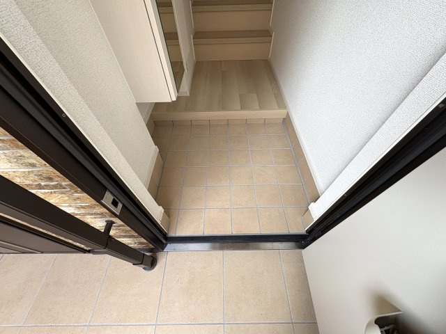 【玄関】 | ビーナスベルト