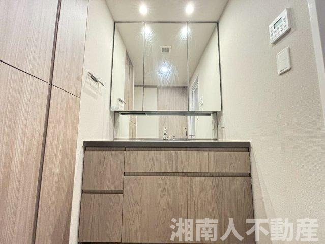 クリオ湘南江ノ島グランマーレの独立洗面台|独立洗面台あり、毎朝おしゃれに忙しい女性の方におすすめです