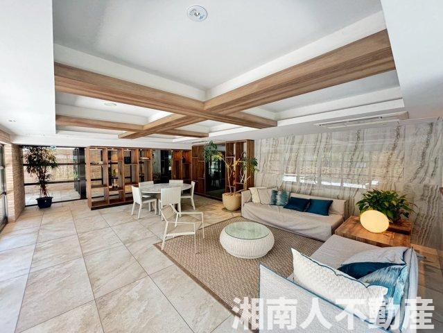 クリオ湘南江ノ島グランマーレのその他共用部分|清潔なエントランスです