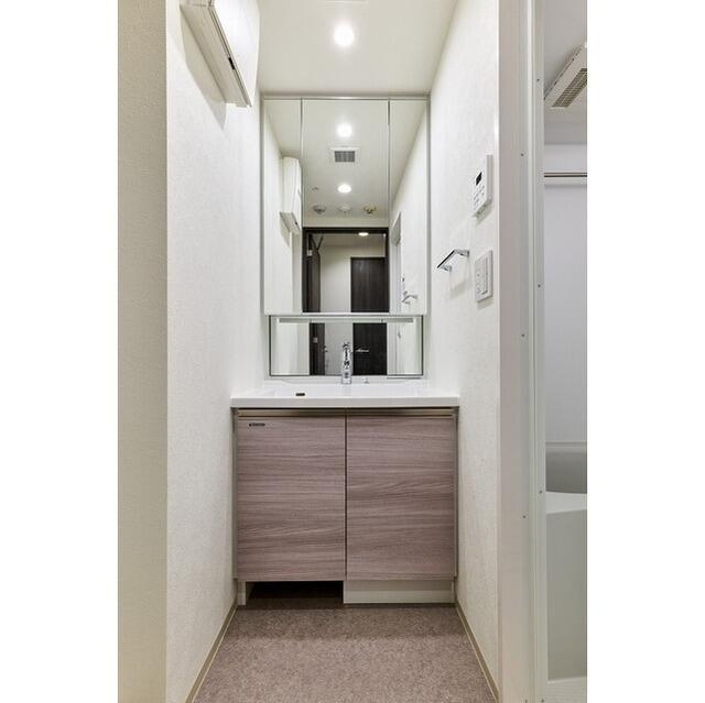 Augusta Residence 新小岩の洗面所