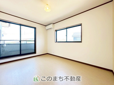 【洋室】 | 宇都宮市針ヶ谷町中古戸建 | 大切なプライベート空間は、趣味に合わせて使って頂けるようシンプルに仕上げてあります。
