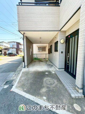 宇都宮市針ヶ谷町中古戸建の駐車場