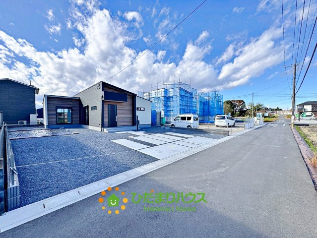 ワイウッドコート加須市多門寺第11期　新築一戸建て　03の前面道路含む現地写真|2025/11/10　撮影