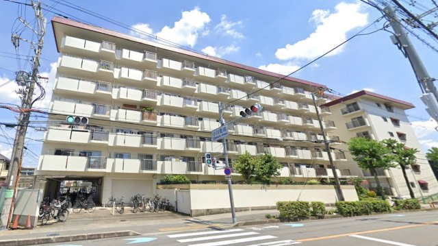 メガロコープ茨木の外観