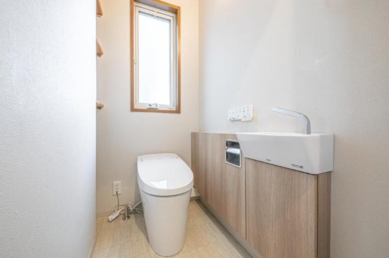 大畑町　中古戸建のトイレ|1階トイレ