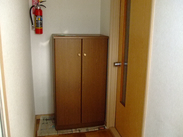 コーポニュータウンの玄関