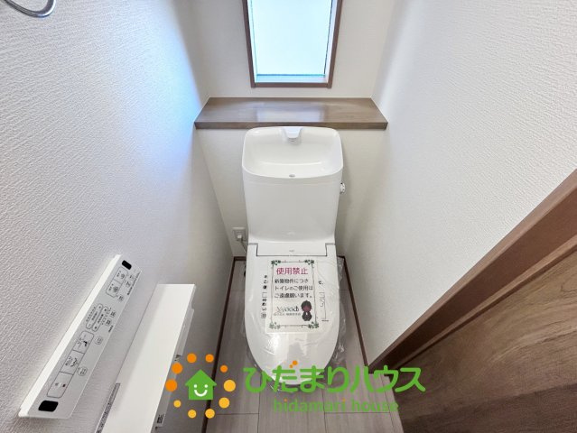 ワイウッドコート久喜市青葉第７期　新築一戸建て　01のトイレ