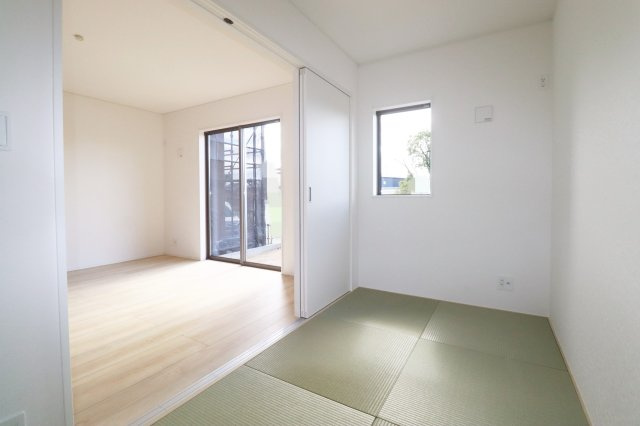 郡山市大槻町字三角田　　　２号棟　　　大槻小学校、大槻中学区の収納