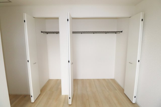 郡山市大槻町字三角田　　　２号棟　　　大槻小学校、大槻中学区のバルコニー