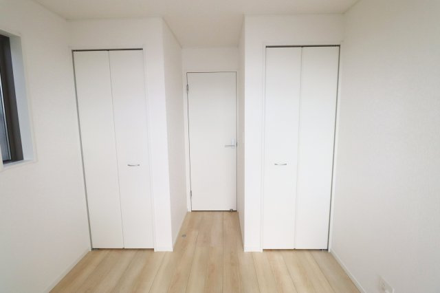 郡山市大槻町字三角田　　　２号棟　　　大槻小学校、大槻中学区の収納