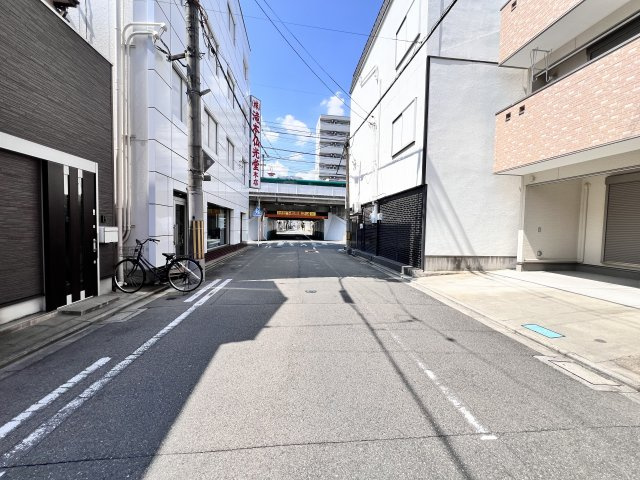 守口市梅園町戸建の前面道路含む現地写真