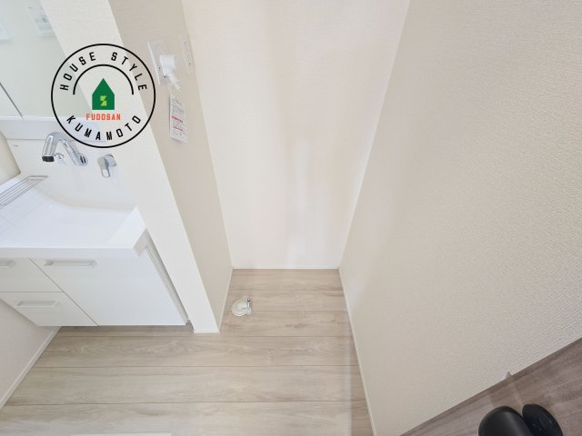 熊本市東区小峯4丁目第1-2棟（1号棟）の内観：施工例|ランドリースペースとなります。広々して有効的にご使用できます。 