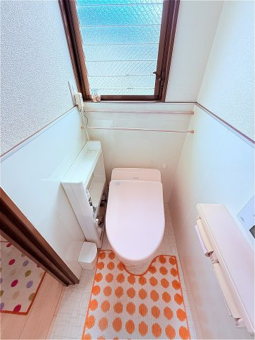黒木町中古戸建のトイレ