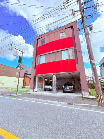 黒木町中古戸建の前面道路含む現地写真