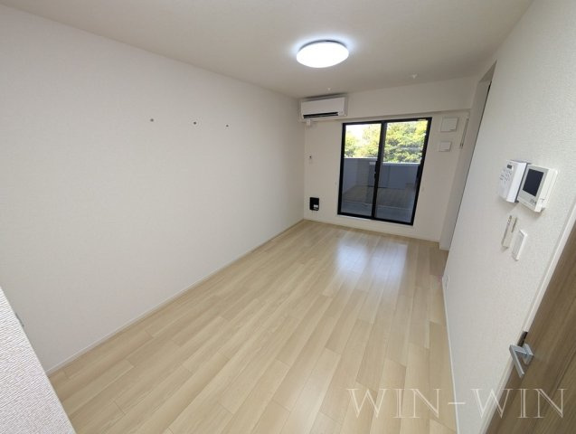 ヒカルサ豊橋佐藤 Ⅰの居間・リビング