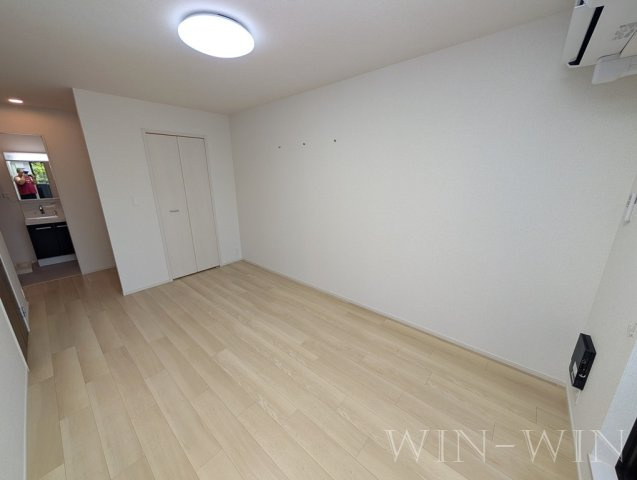 ヒカルサ豊橋佐藤 Ⅰの居間・リビング