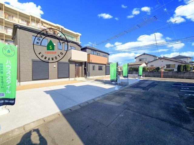 熊本市東区小峯4丁目第1-2棟（2号棟）の前面道路含む現地写真|見学の時間などお気軽にお問い合わせ下さい。