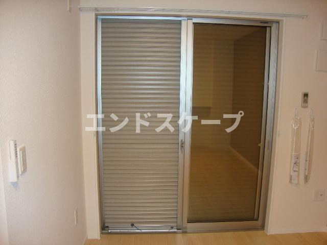 マーベルキューブⅡのセキュリティ|窓シャッター
高崎、前橋のお部屋探しはエンドスケープまで！お客様の理想お聞かせ下さい♪