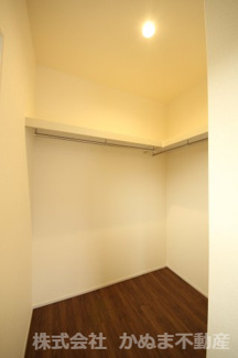 【収納】 | Livele Garden.S 鹿沼千渡第8 | 〇ウォークスルークロゼット〇
２F西側寝室の収納です/25.9.4撮影