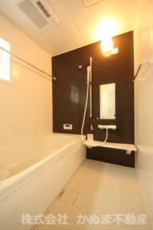 【浴室】 | Livele Garden.S 鹿沼千渡第8 | 〇浴室〇
一坪風呂で一日の疲れをゆっくり癒してくださいね/25.9.4撮影