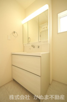 【独立洗面台】 | Livele Garden.S 鹿沼千渡第8 | 〇洗面台〇
引き出しタイプの収納なので、取り出しも楽で収納力もあります/25.9.4撮影