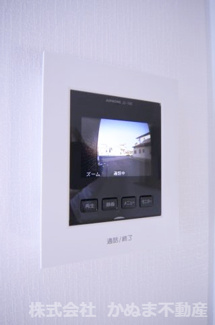 【セキュリティ】 | クレイドルガーデン鹿沼市緑町　第5　 | 〇カメラ付インターホン〇
セキュリティ対策に効果的です　/25.11.1撮影