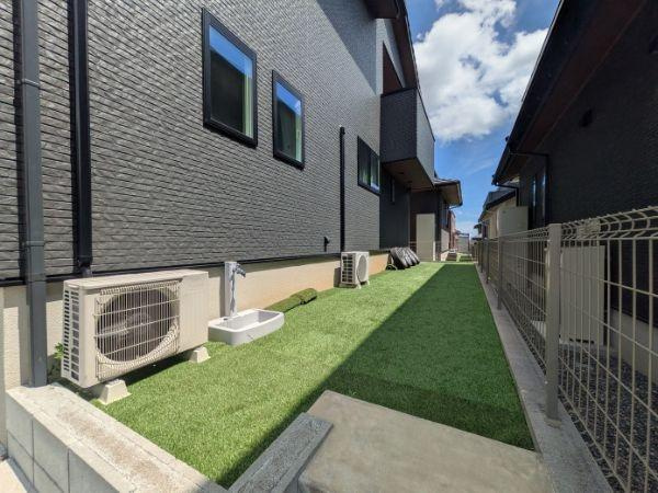 京が丘南4丁目　中古の庭|人工芝を敷いております！