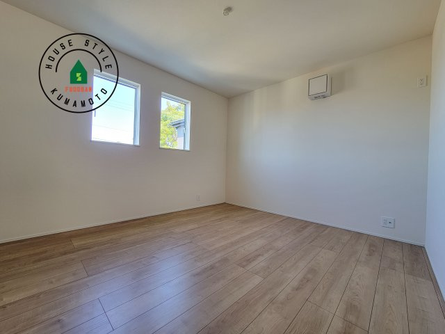 熊本市北区八景水谷3丁目第1-3棟（1号棟）の洋室|採光良好な洋室は全居室、複層ガラスの遮熱効果と断熱効果で、一年中快適に過ごせます。