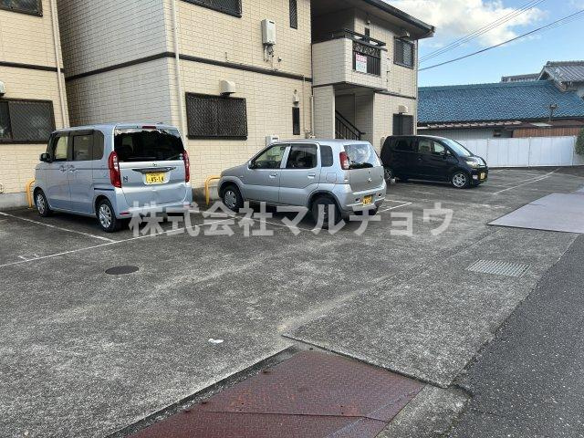 ソファレハイツⅠの駐車場|駐車場に車を止められます