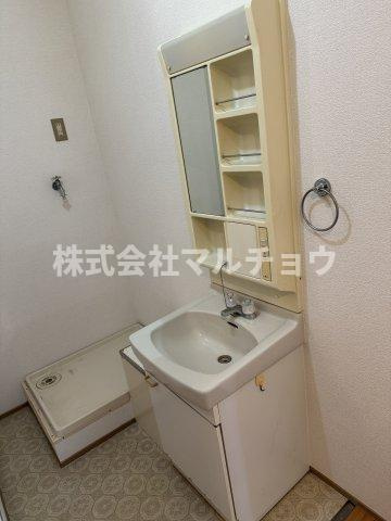 ソファレハイツⅠの洗面所|コンパクトで使いやすい洗面所