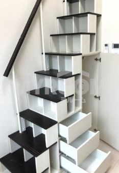 【収納】 | ハーモニーテラス上石神井南町 | 収納階段