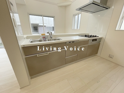 【キッチン】 | 【仲介手数料０円】平塚市寺田縄　新築一戸建て | 平塚市寺田縄　新築一戸建て