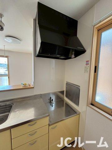 柏崎市三和町のアパートのキッチン