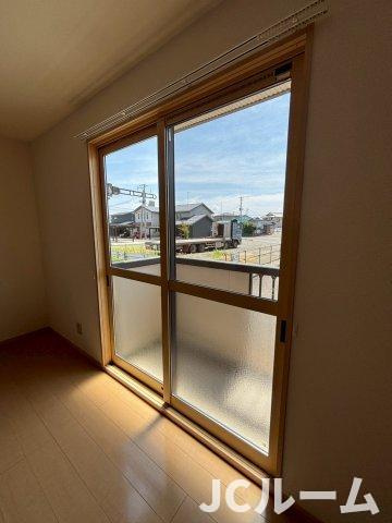 柏崎市三和町のアパートの内装